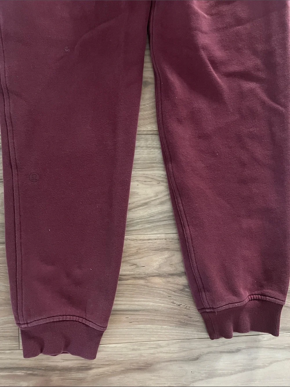 Lululemon Women’s Maroon Scuba Drawstring Jogger Pants